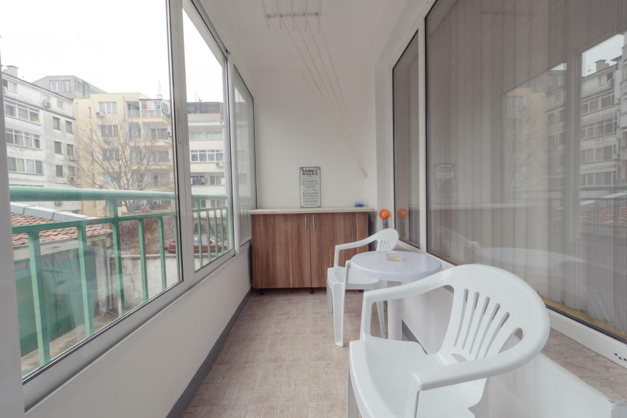 Green House Burgas Exterior photo